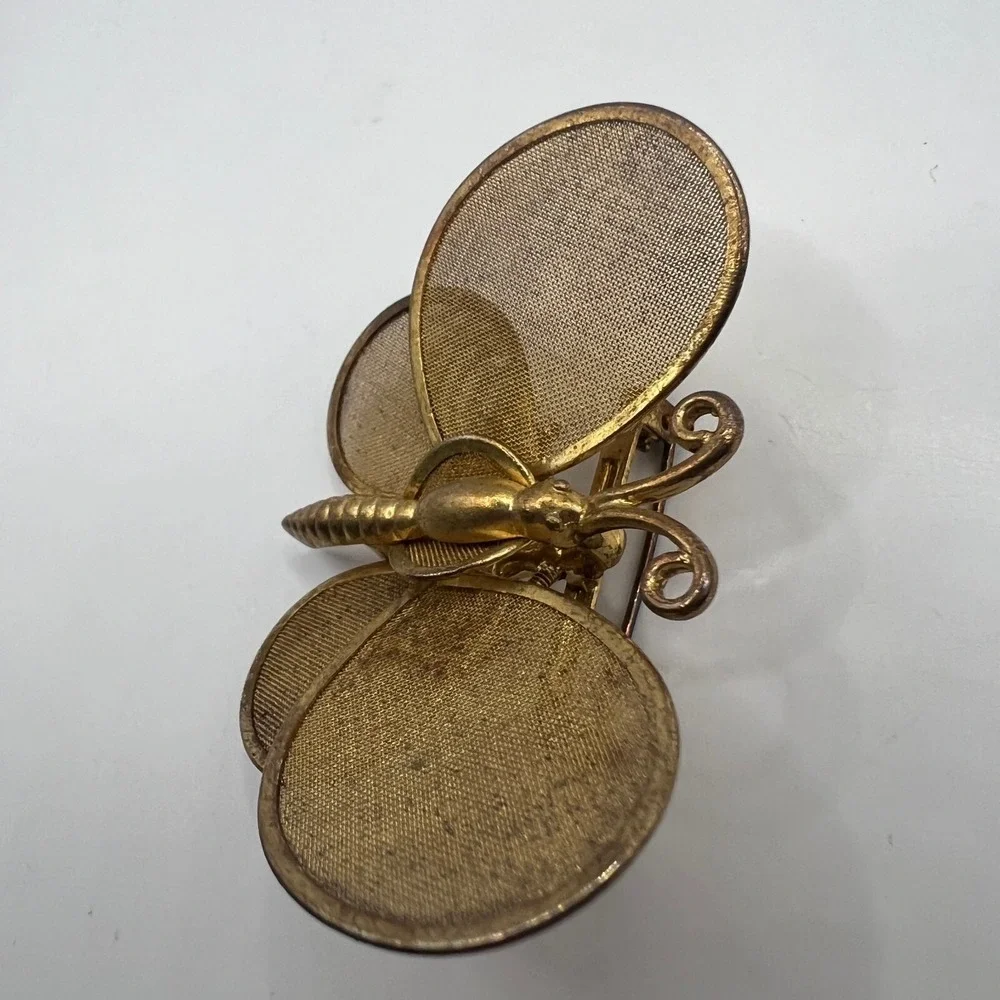 Vintage Butterfly Trembler Brooch Gold Tone Mesh Articulated Pin‎